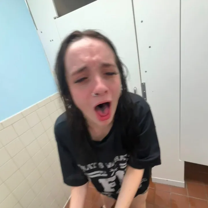 @aubris_spammmmm TikTok