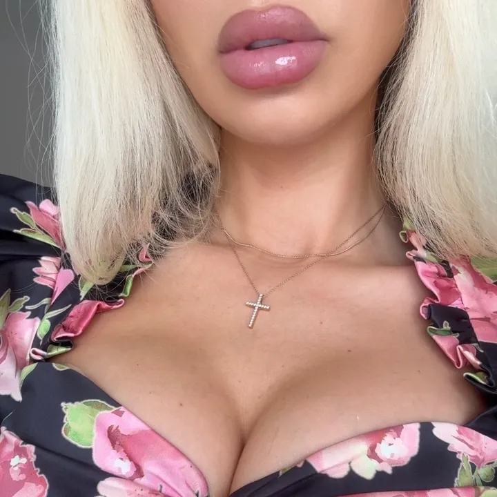 @aurora_dos TikTok
