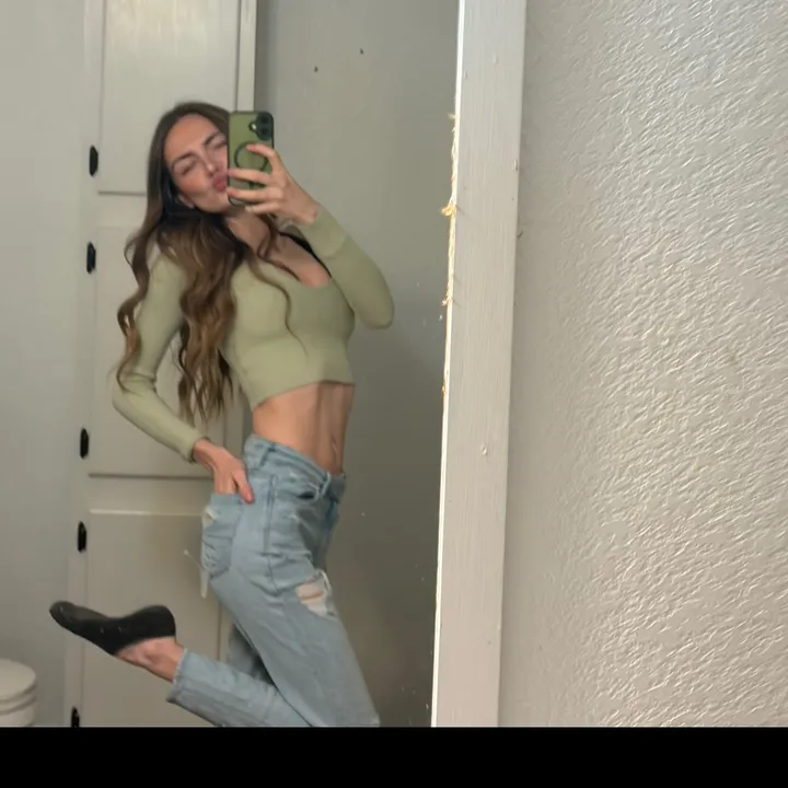 @averi.june TikTok