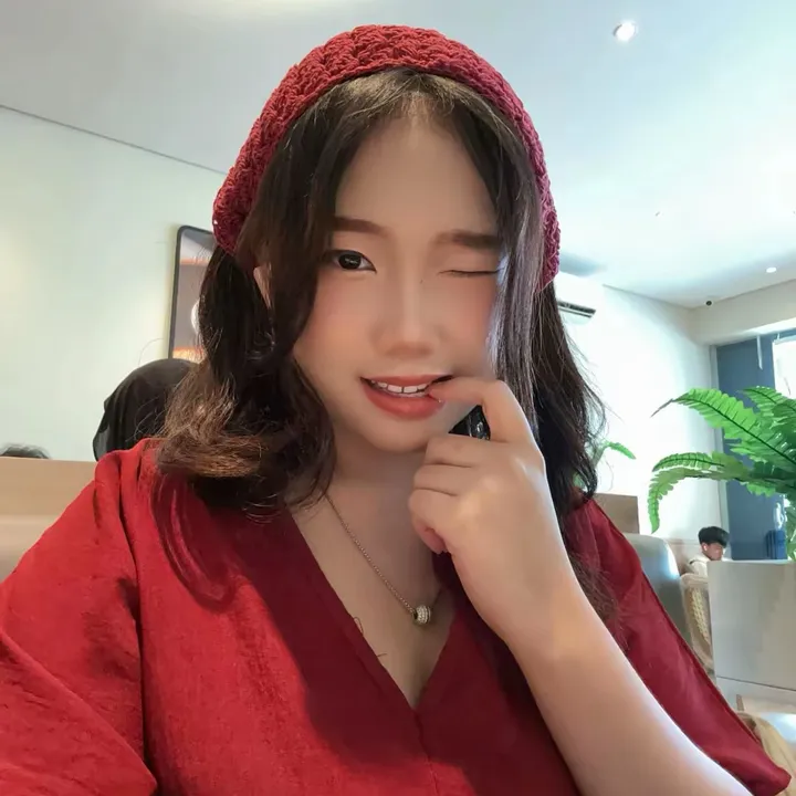 @gurlythyme TikTok