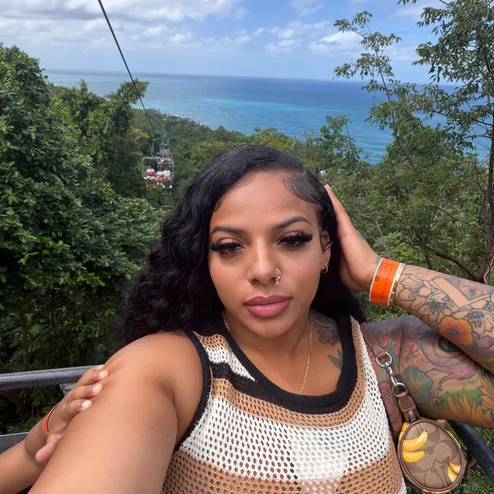 @itsmikaylasaravia TikTok