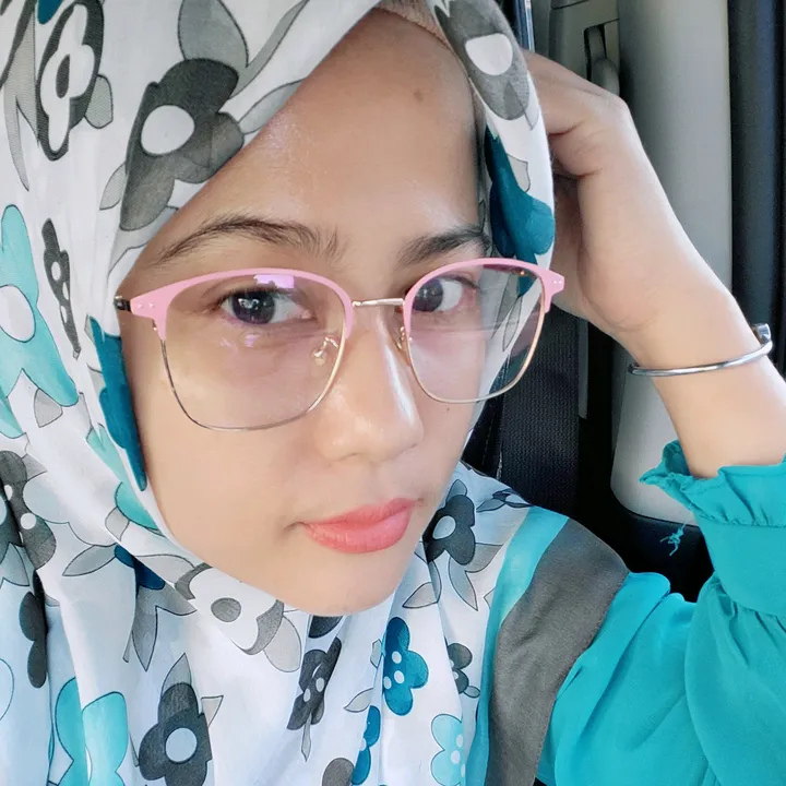 @nellalucky.official TikTok