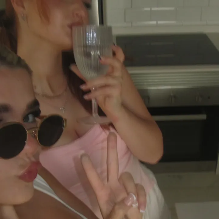 @serenandoliviabackup TikTok