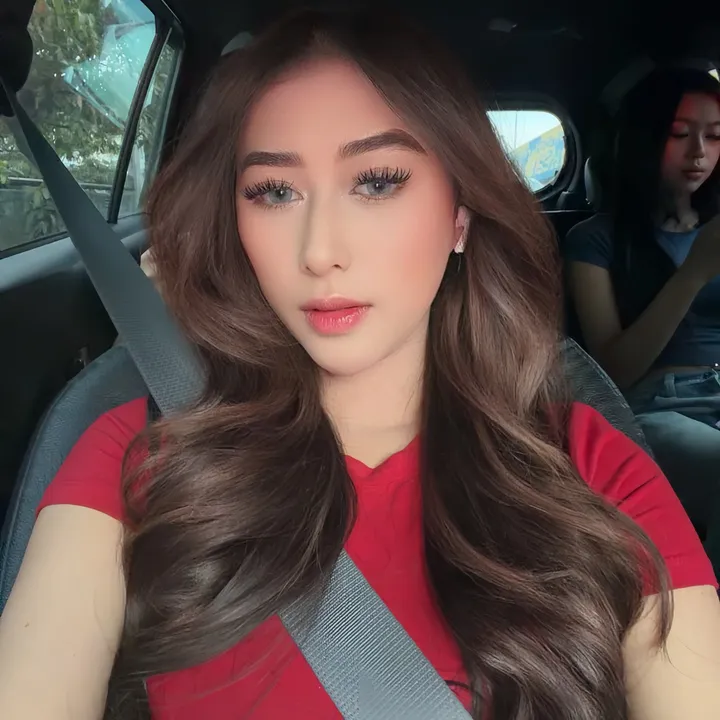 @t0tallynotlivyy TikTok