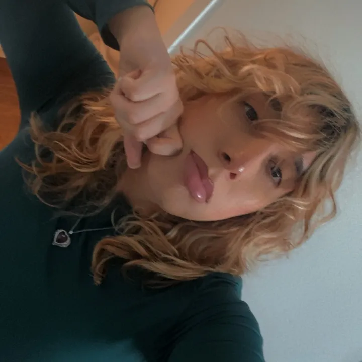 @theanitavixxen TikTok