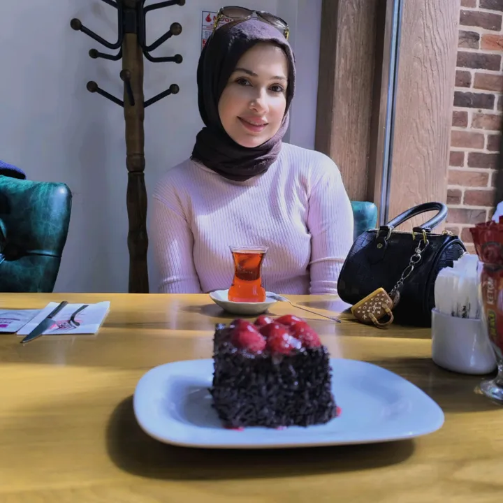 @zeynepyia TikTok