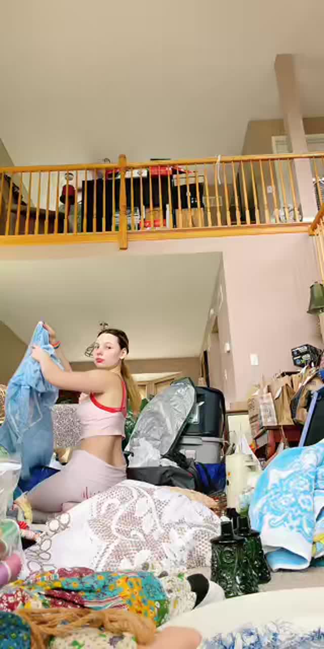 @badbitch42004 TikTok live recording