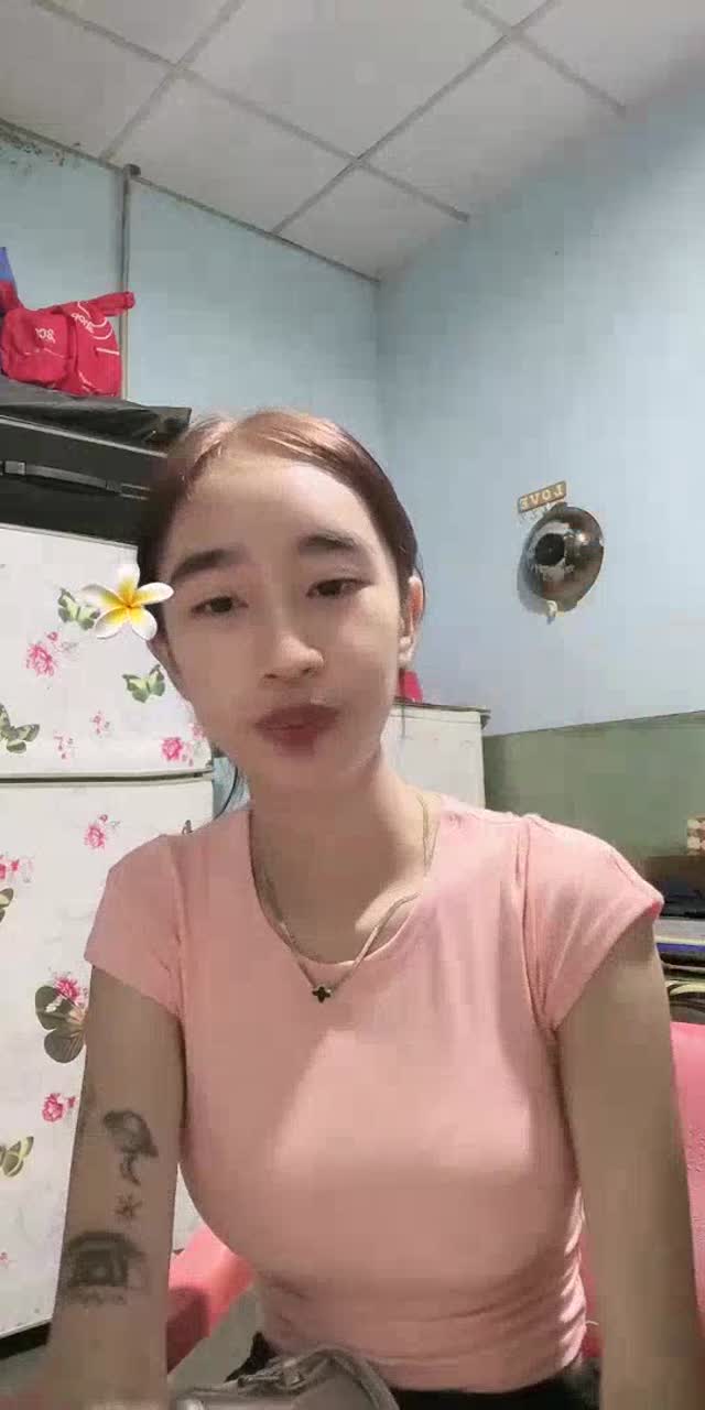 @ara.ara795 TikTok live recording