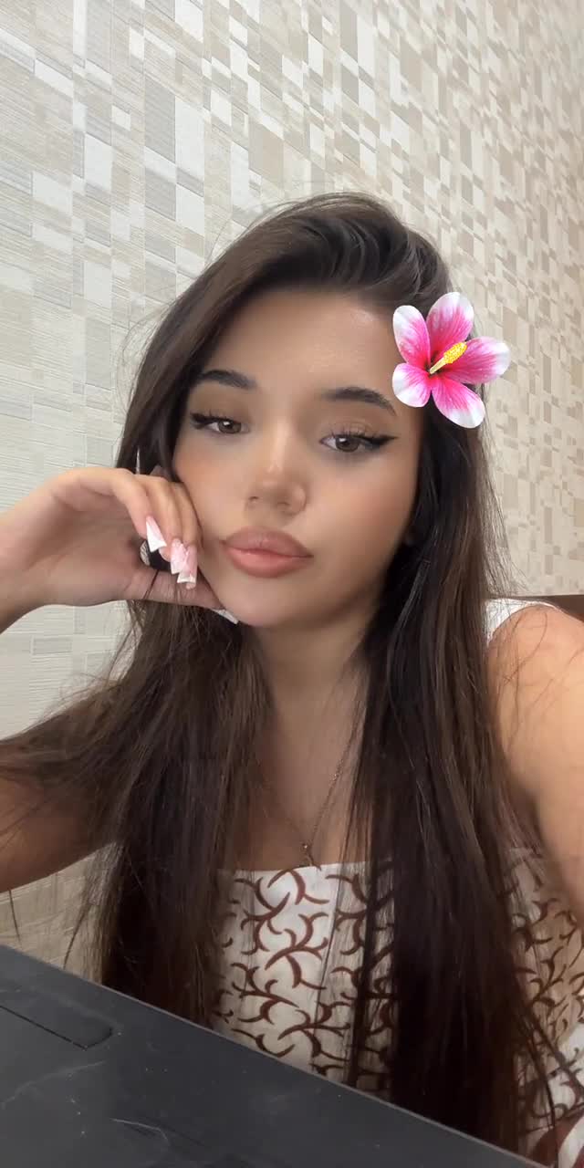 @elvina.rva TikTok live recording