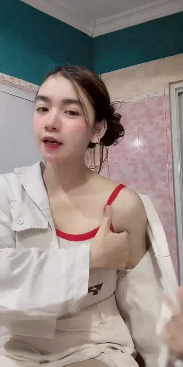 @18buttrfly__ TikTok live recording