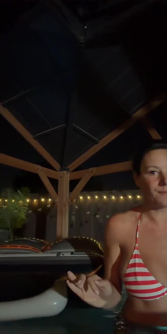 @moms_gym_life TikTok live recording