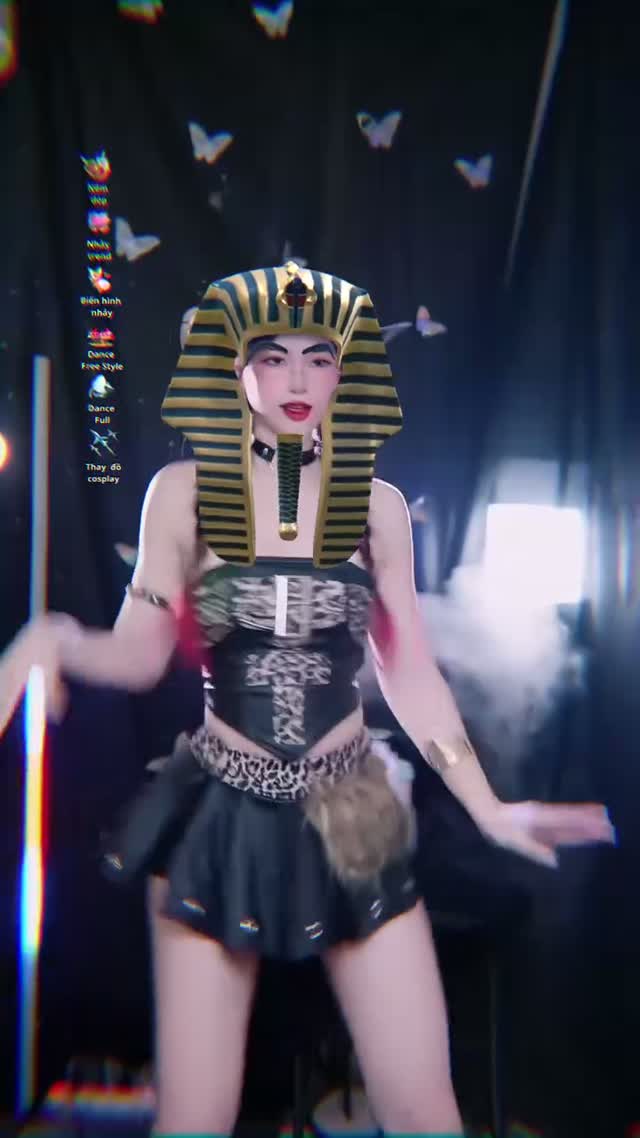 @meow.dancexinh TikTok live recording
