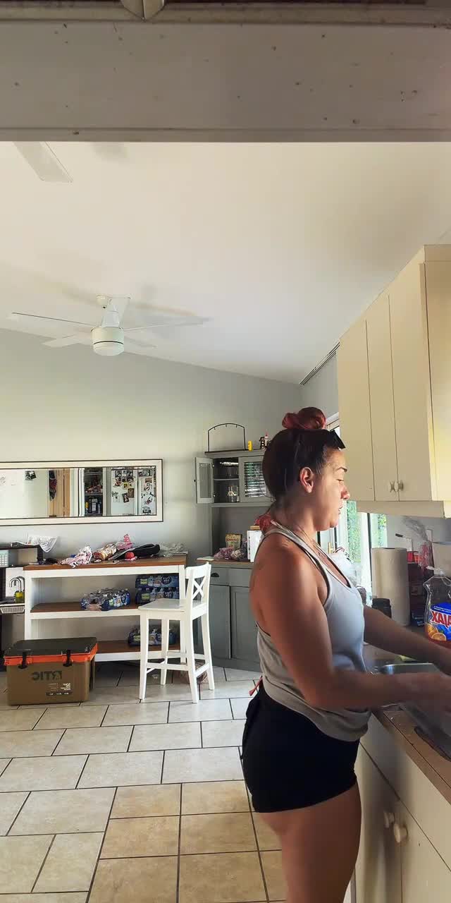@auntie_stinaa