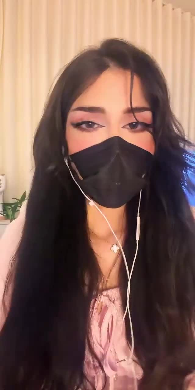 @layans888 TikTok live recording
