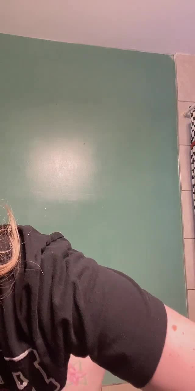 @brittbratt1011 TikTok live recording