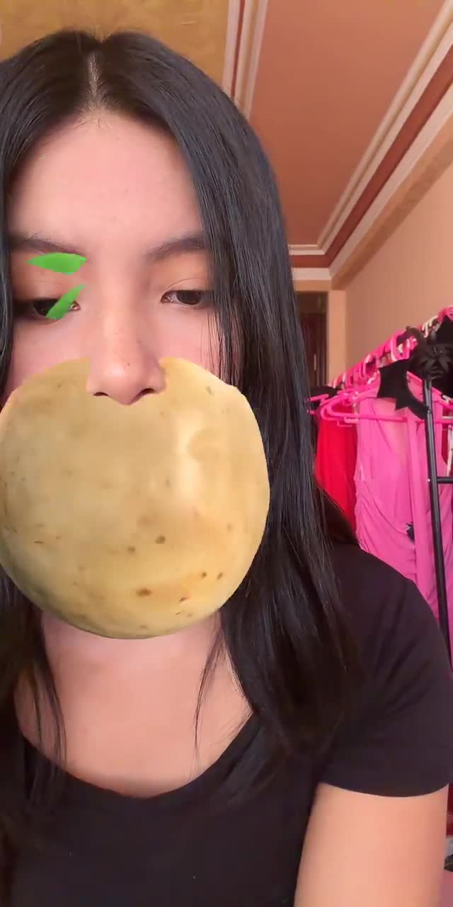 @mily_gonzales_equilea TikTok live recording