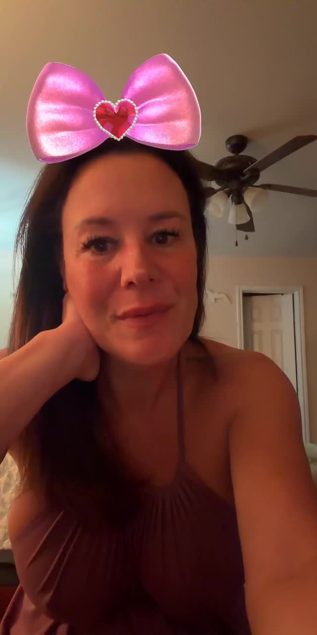 @moms_gym_life TikTok live recording