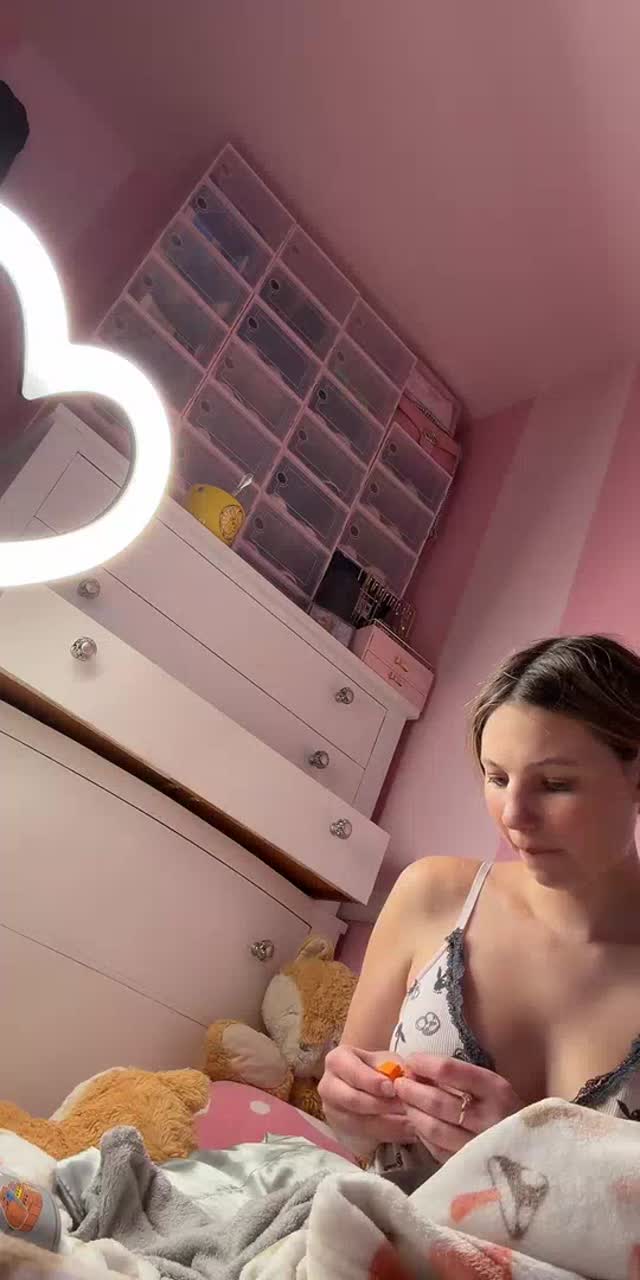 @badbitch42004 TikTok live recording