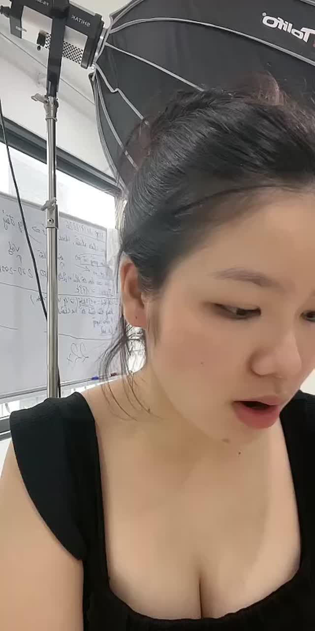 @aei.nuhnee TikTok live recording