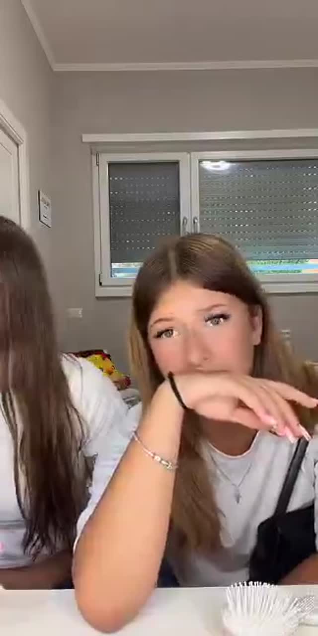 @_sofiaa.a0 TikTok live recording