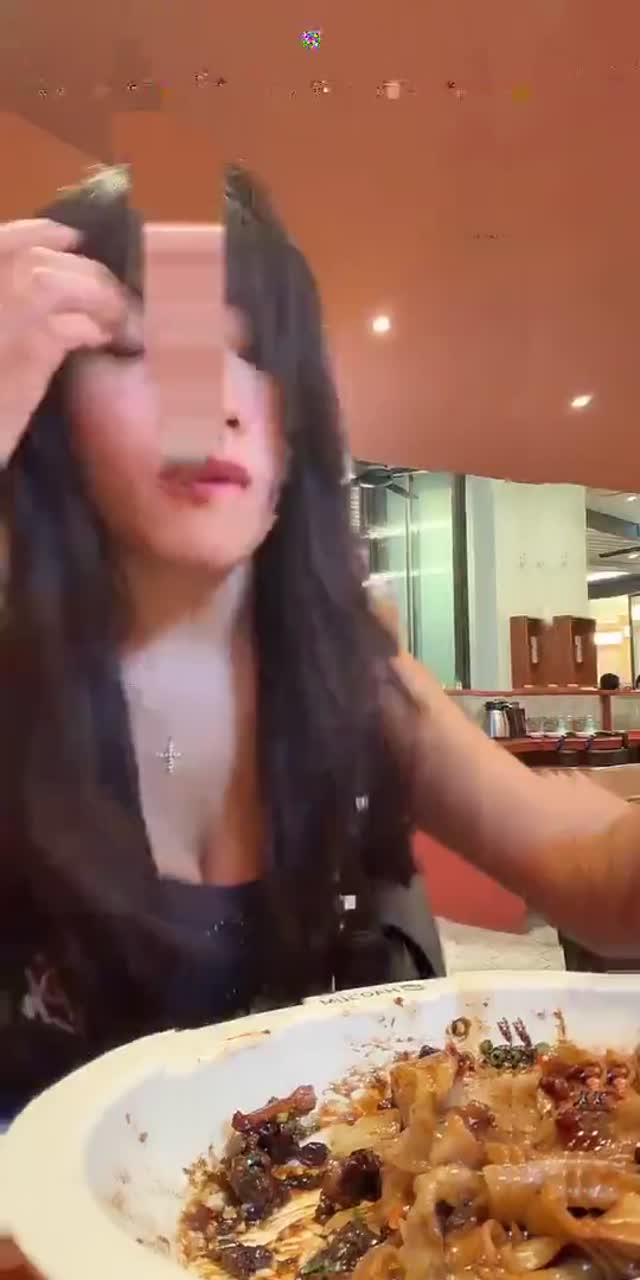 @v1et.bby TikTok live recording