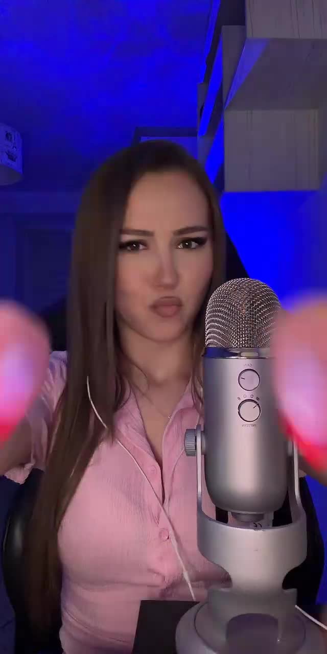 @irinaa.asmr TikTok live recording