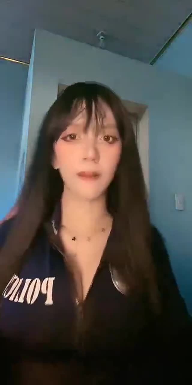 @emaacoss TikTok live recording