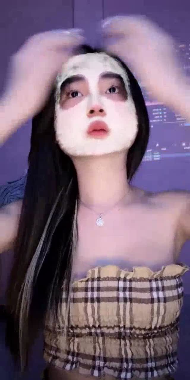 @besua__q6 TikTok live recording