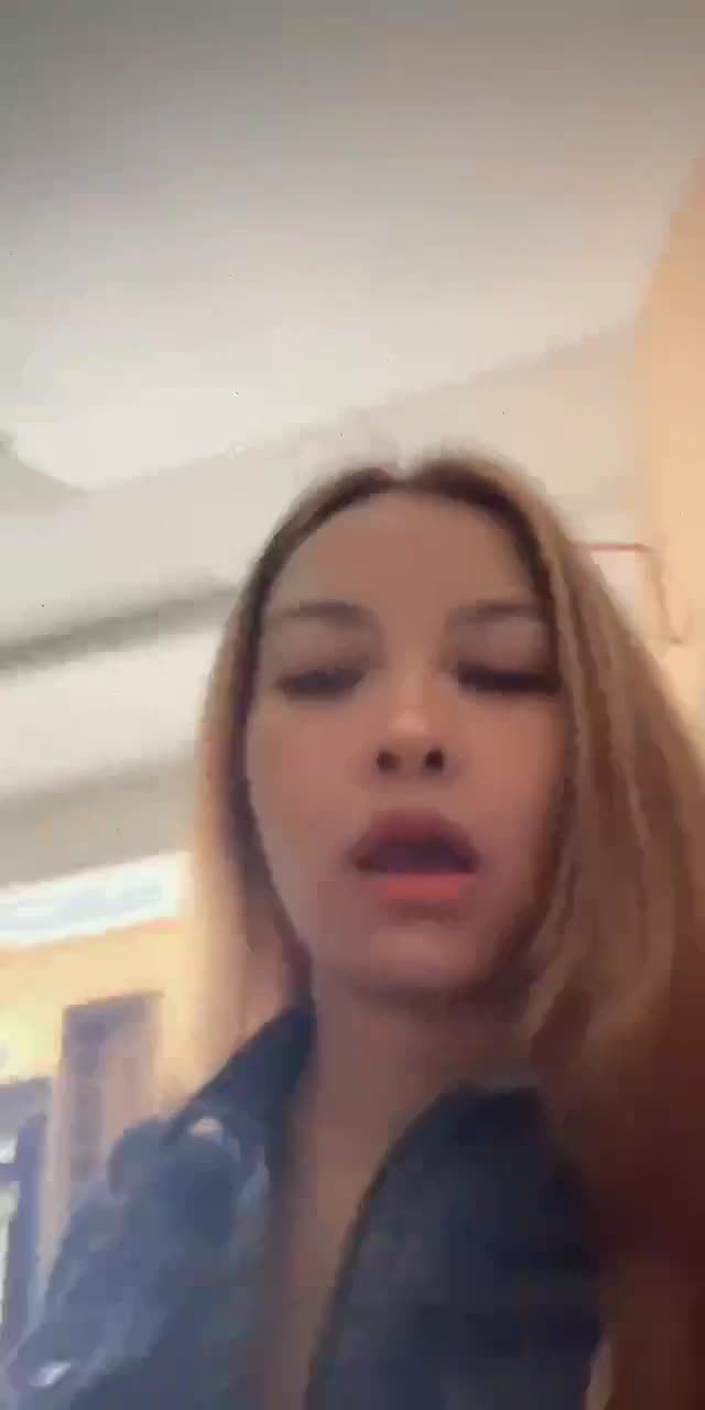 @izyannie19 TikTok live recording