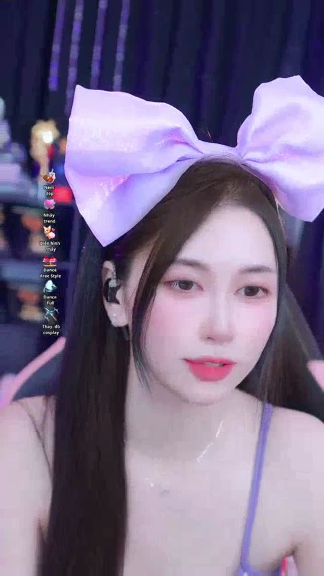 @meow.dancexinh TikTok live recording