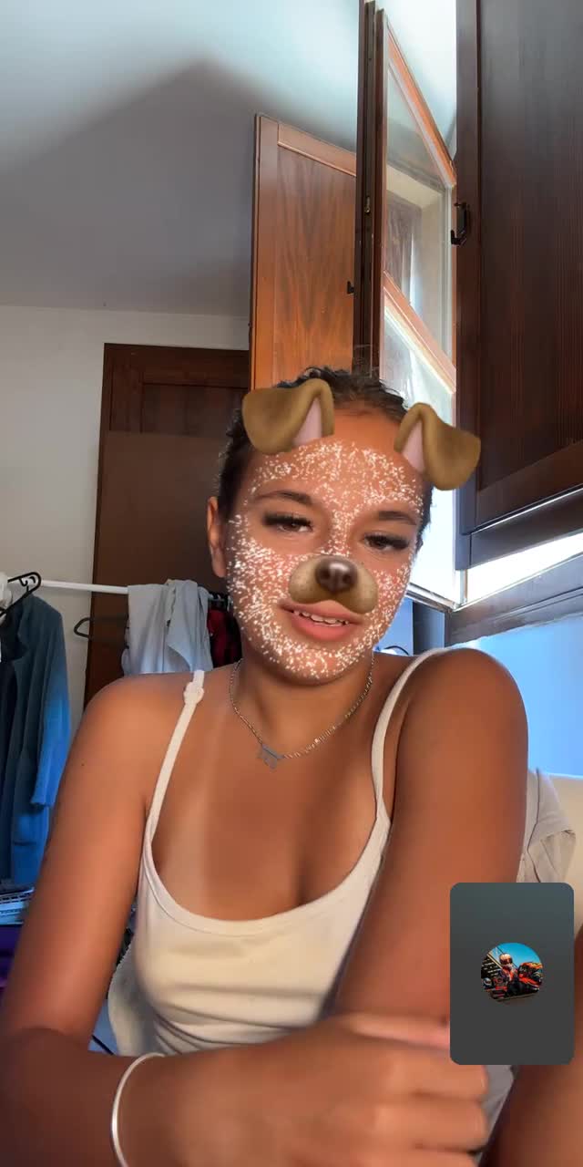 @emi.valzera._ TikTok live recording