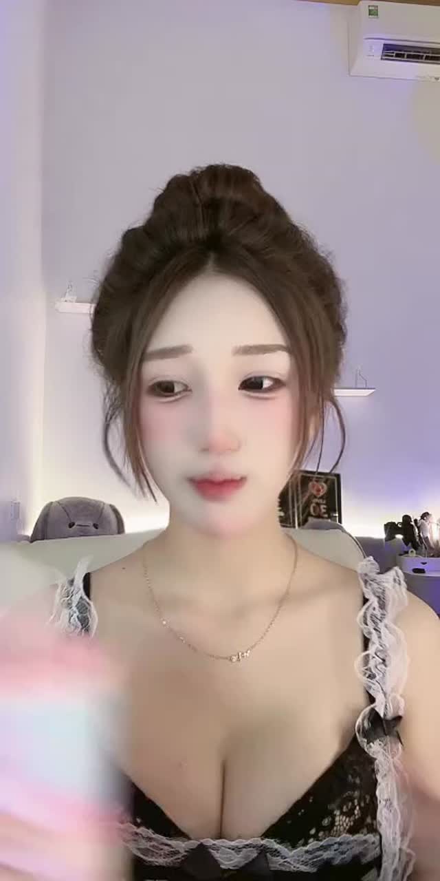 @ebeechipchip TikTok live recording