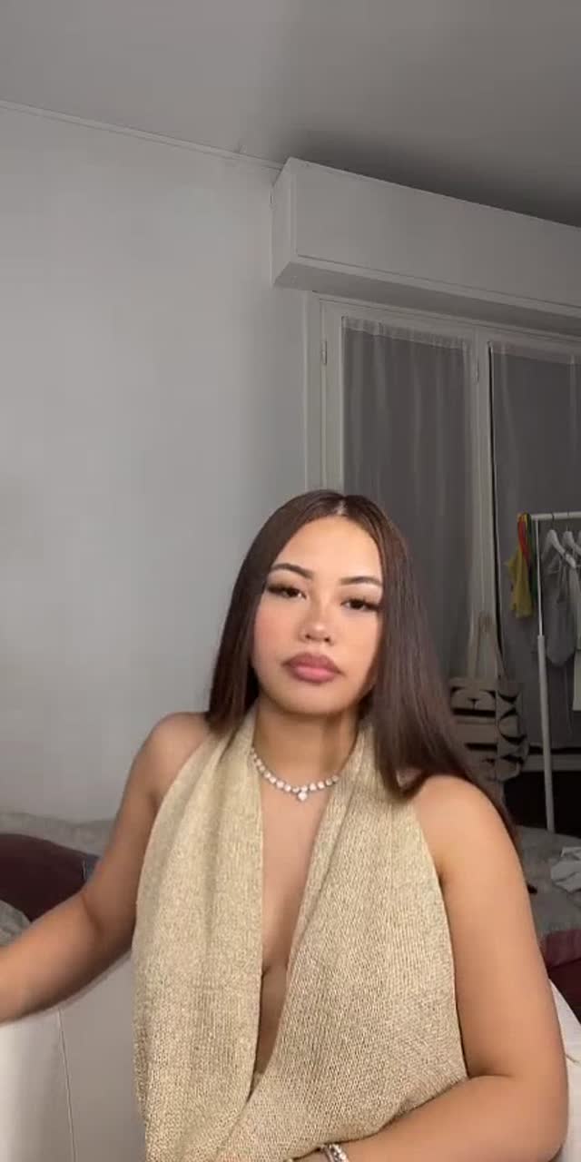 @1charish TikTok live recording