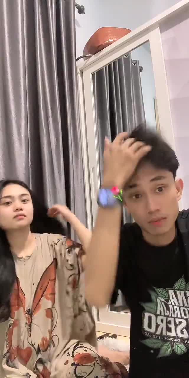 @gem1niigurl TikTok live recording