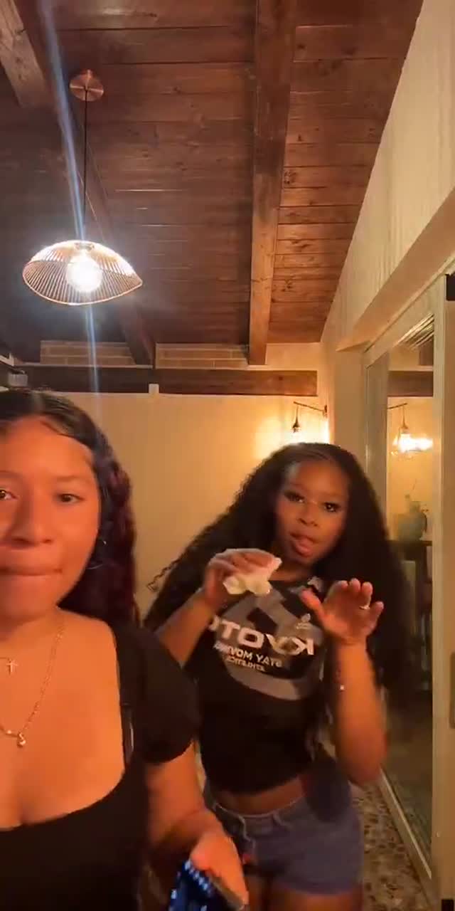 @only.bakarina TikTok live recording