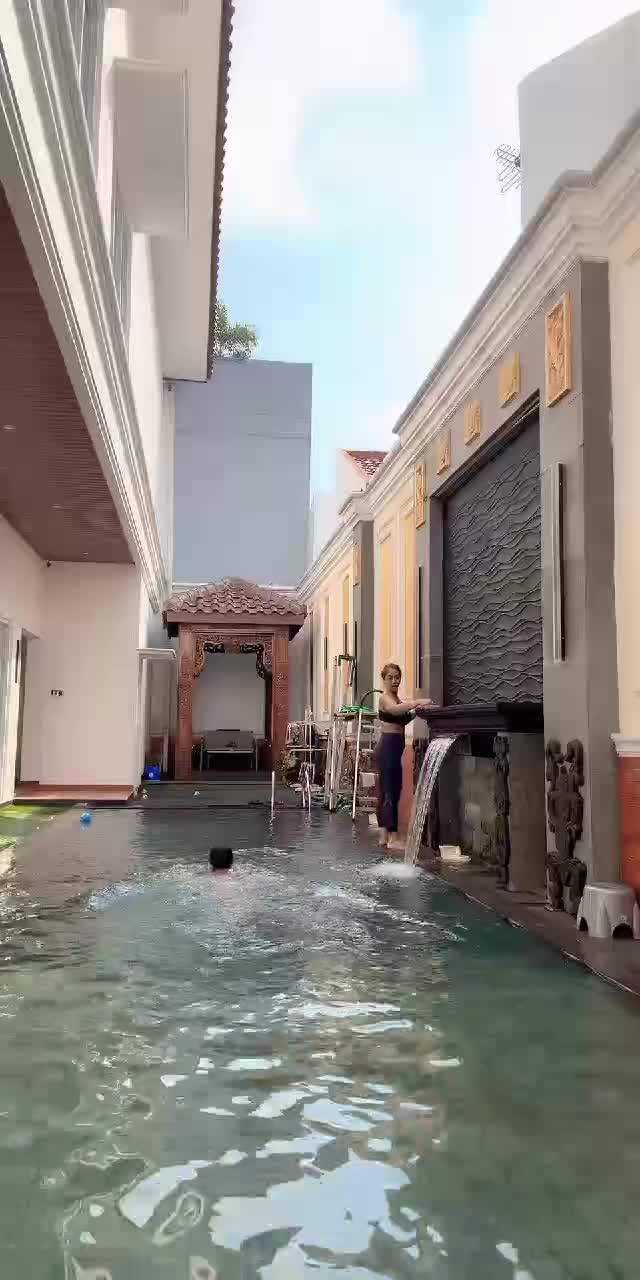 @queenjennifer.official TikTok live recording