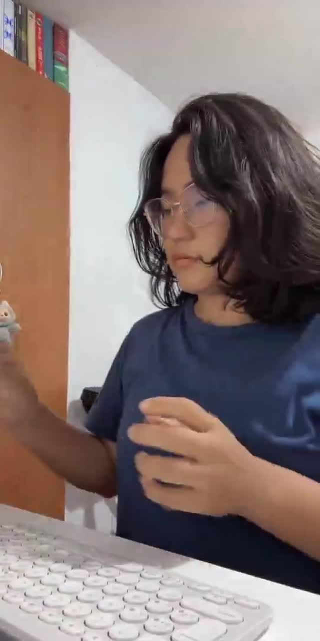 @ayla.flores9 TikTok live recording