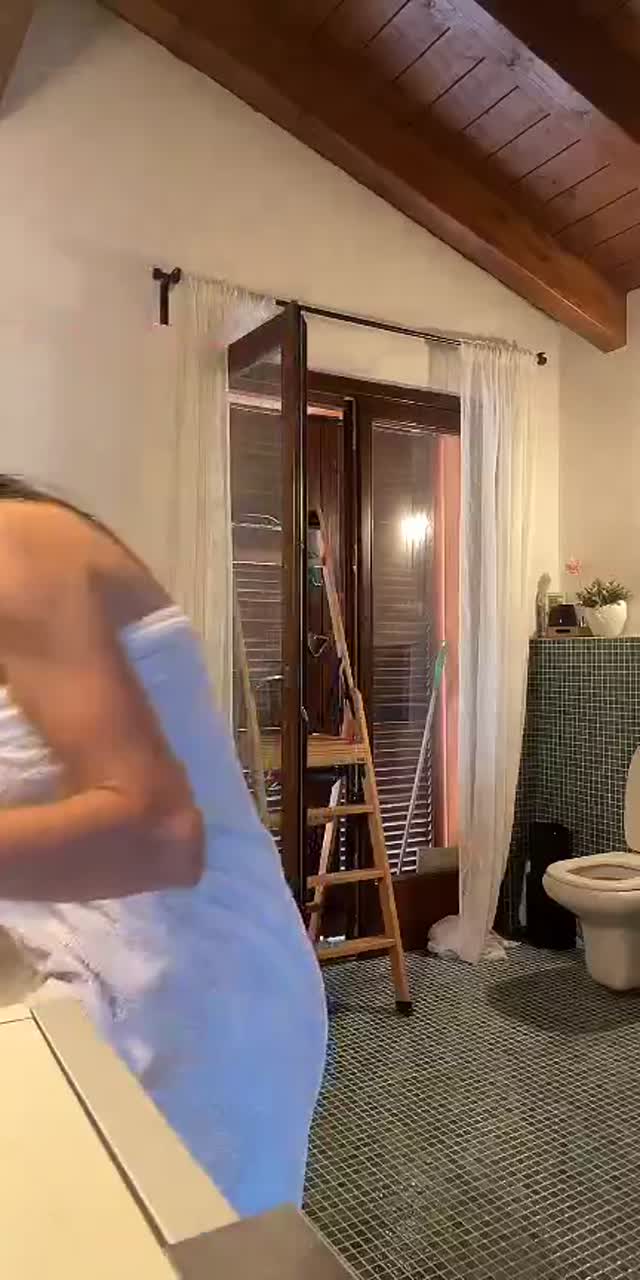 @vale.celli08 TikTok live recording
