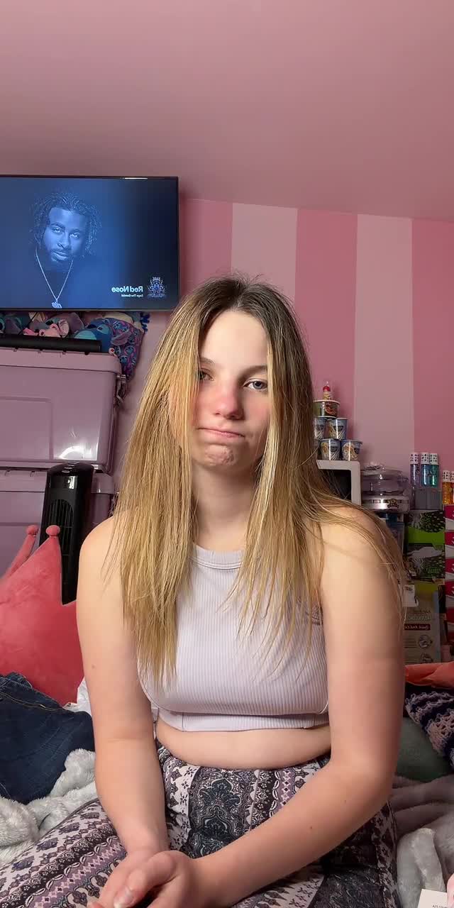 @badbitch42004 TikTok live recording