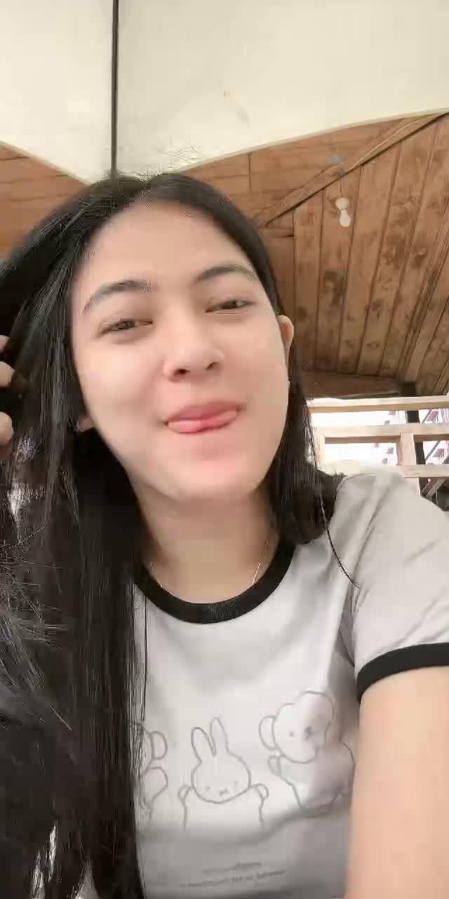 @anaasvia TikTok live recording