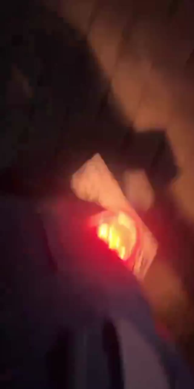 @neissaavrillyytaa TikTok live recording