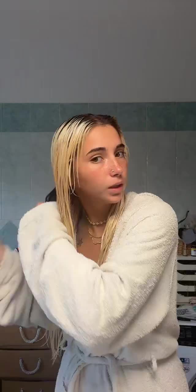 @iriss.vallaranii TikTok live recording