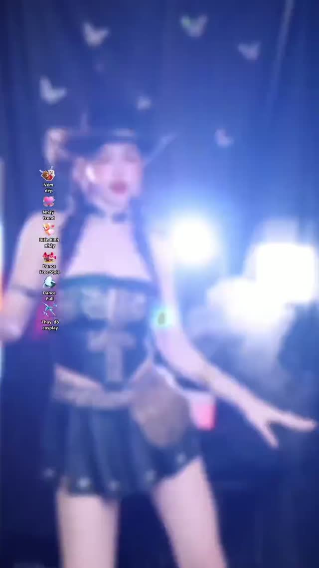 @meow.dancexinh TikTok live recording