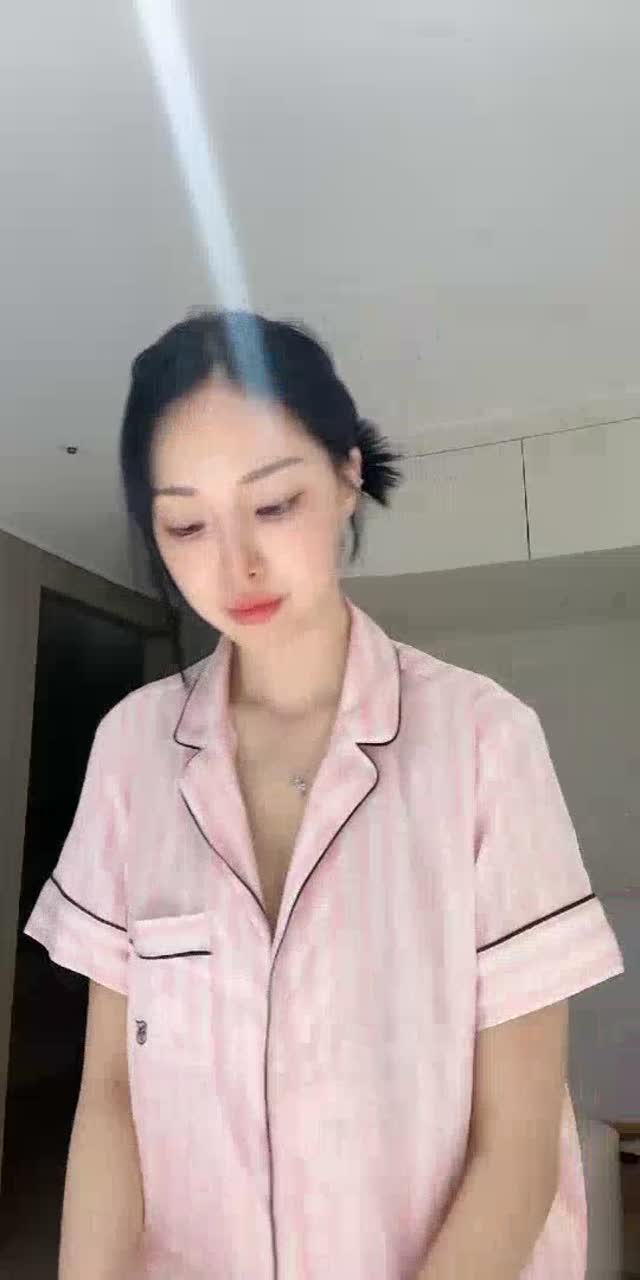 @sae.rok TikTok live recording