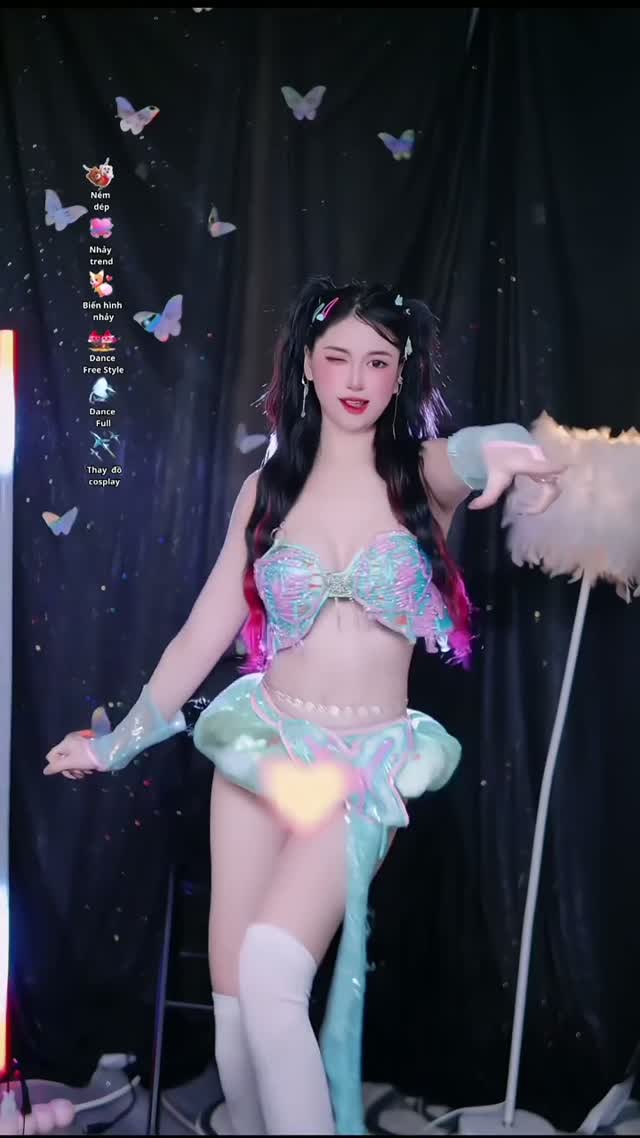 @meow.dancexinh TikTok live recording