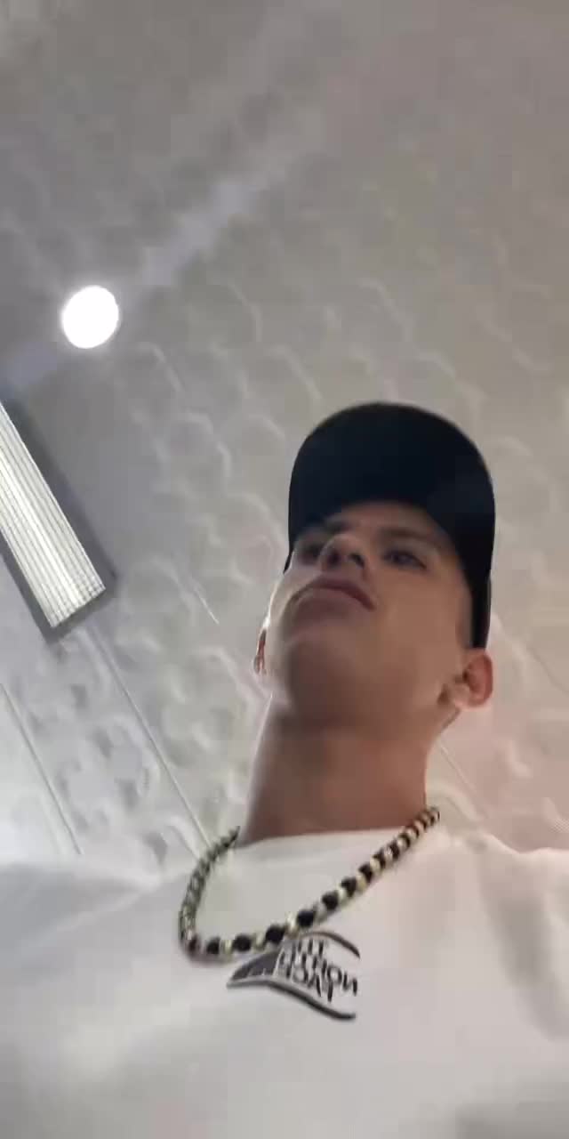 @andreess_.77 TikTok live recording