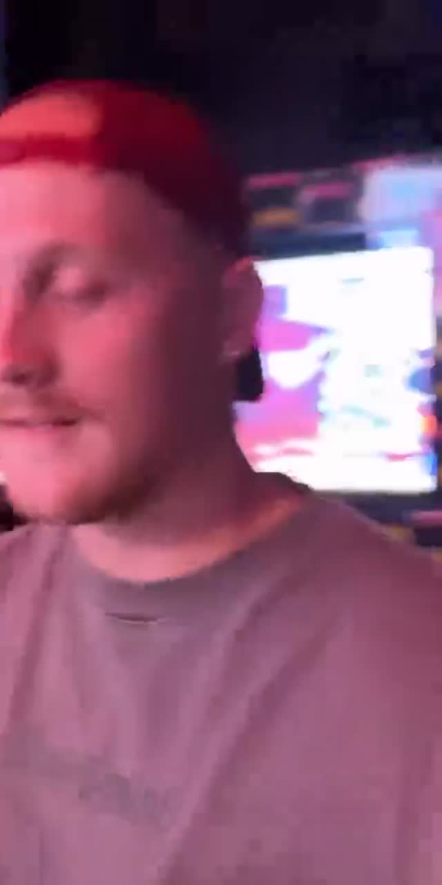 @gilliganscairns TikTok live recording
