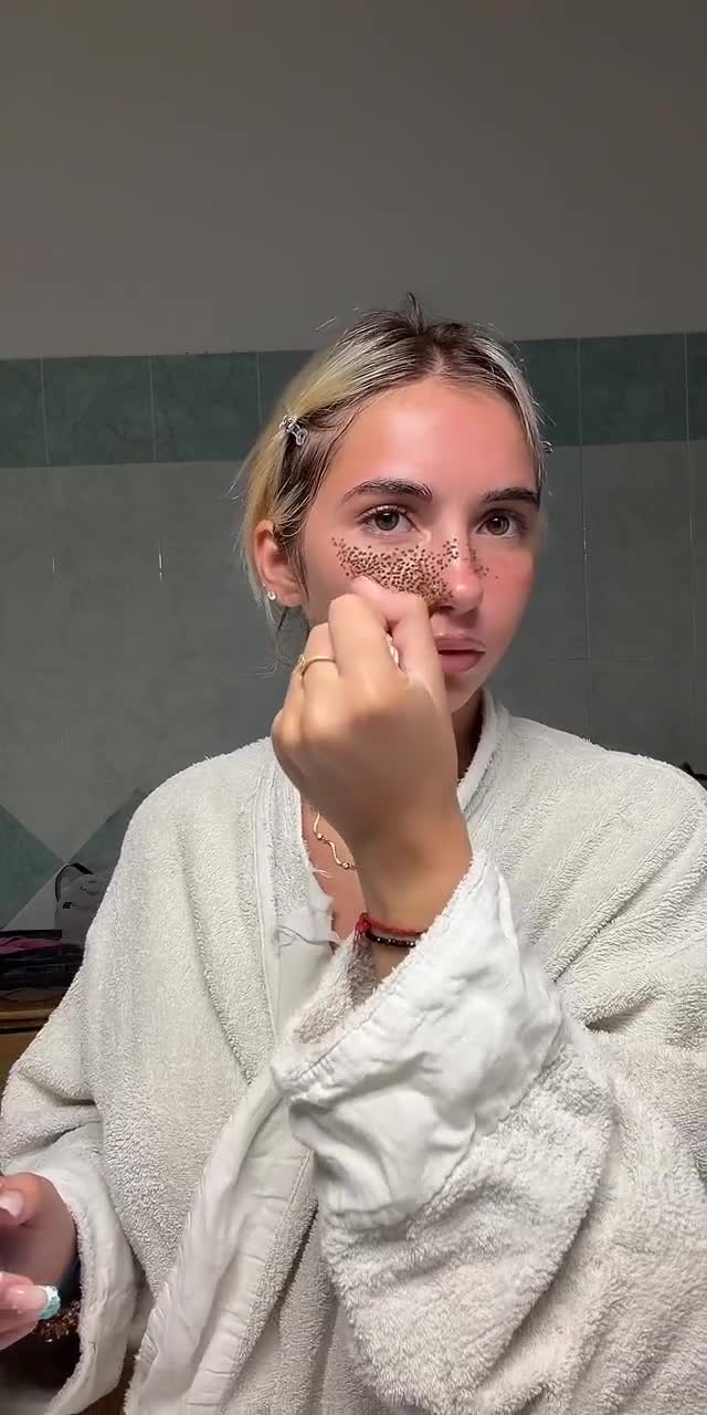 @iriss.vallaranii TikTok live recording