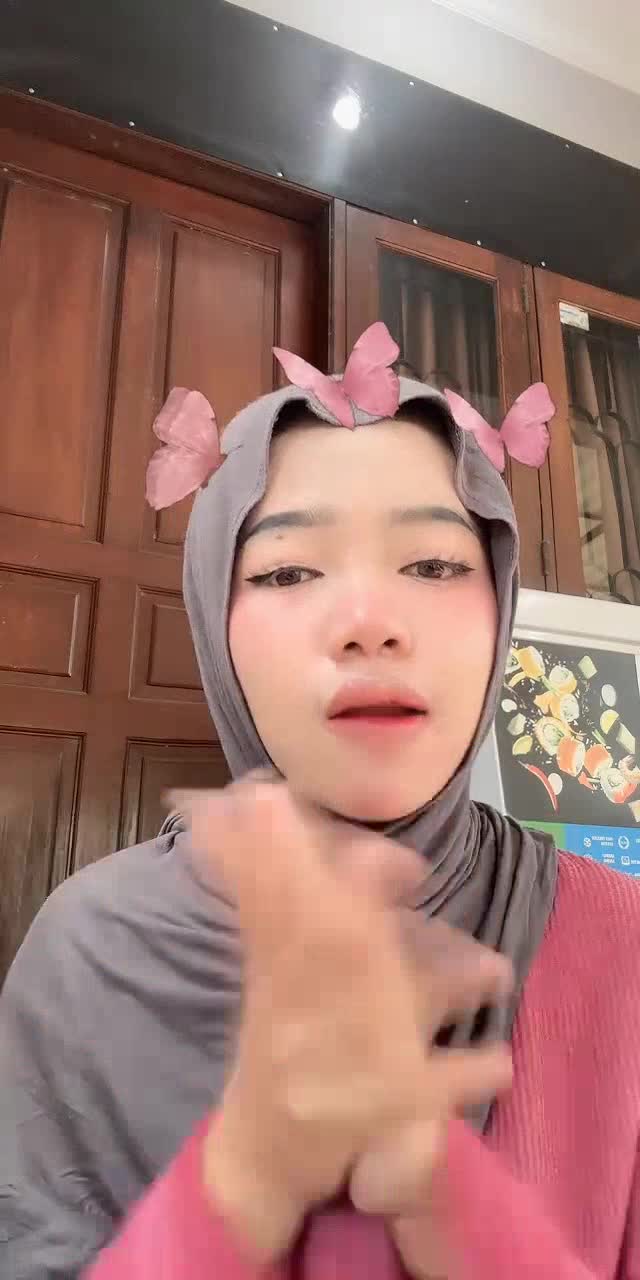 @trishaaazia TikTok live recording