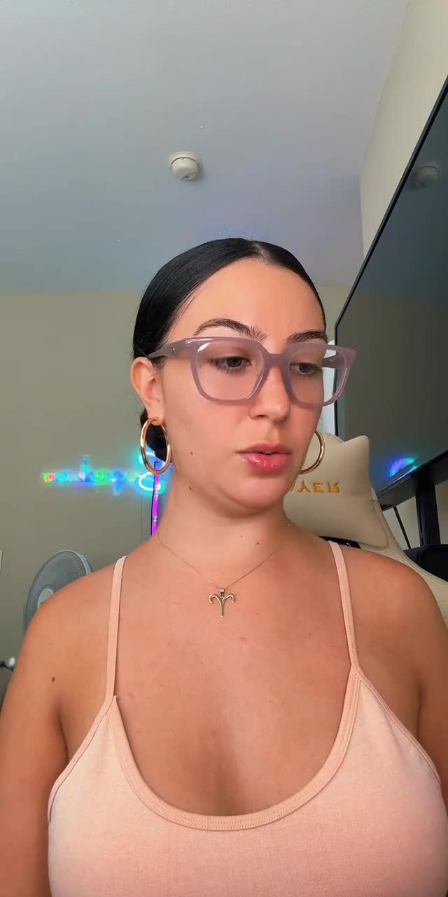 @itsjessicavanessa TikTok live recording